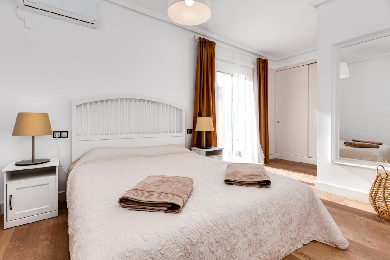 Habaneras Apartment Торевиеха Екстериор снимка